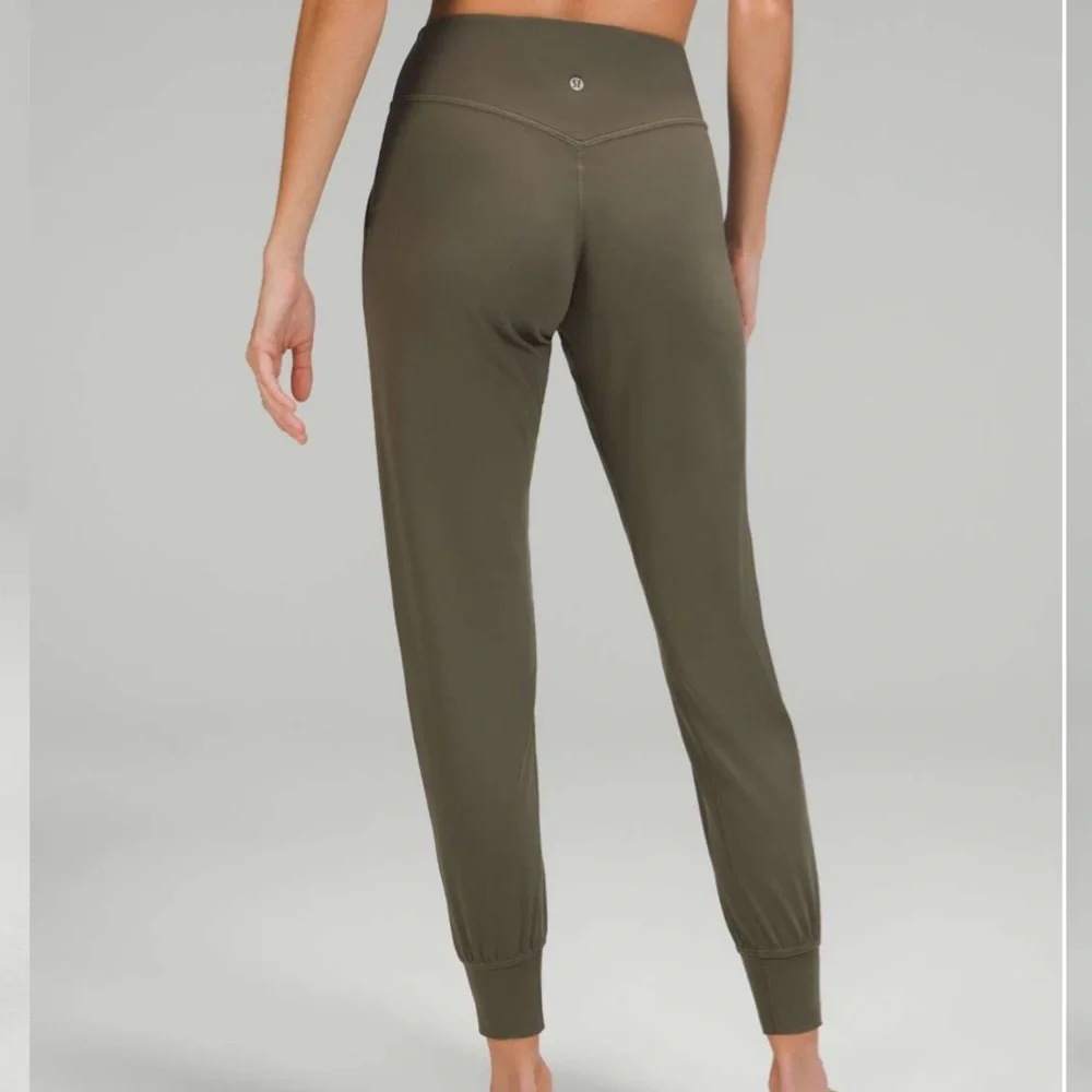 Lululemon Align High-Rise Jogger *Full Length Army Green Size 4